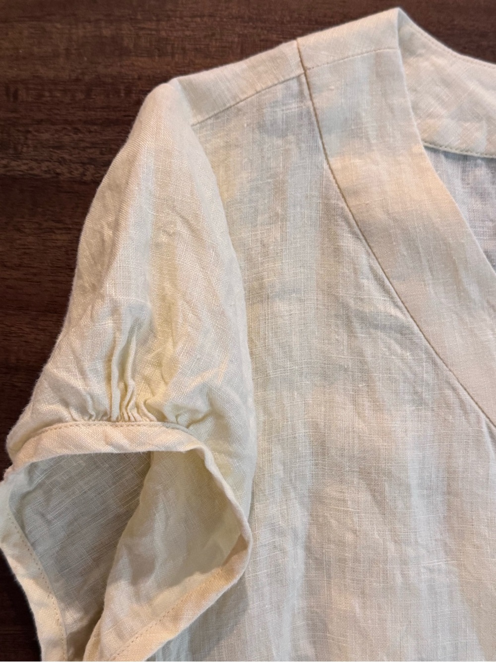 LOFT Pale Yellow Tie-Neck Short Sleeve Blouse - Picture 4 of 9